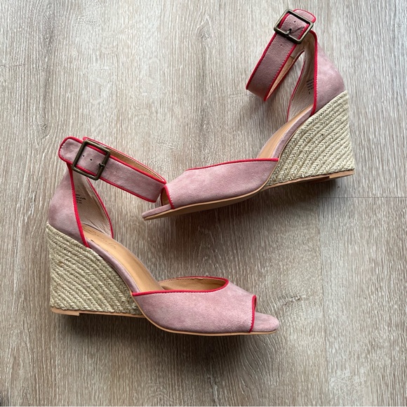Anthropologie Liendo Seychelles Villa Wedges in Pink Suede with Red Trim size 8 - Picture 6 of 16
